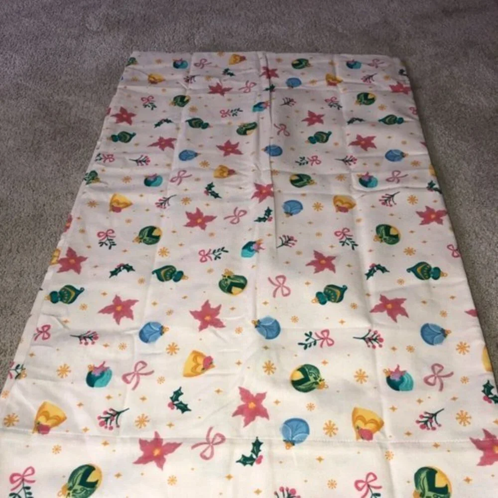 The Big One Disney Standard Pillowcase Set (2) Holiday Princess‎ Ornament Print